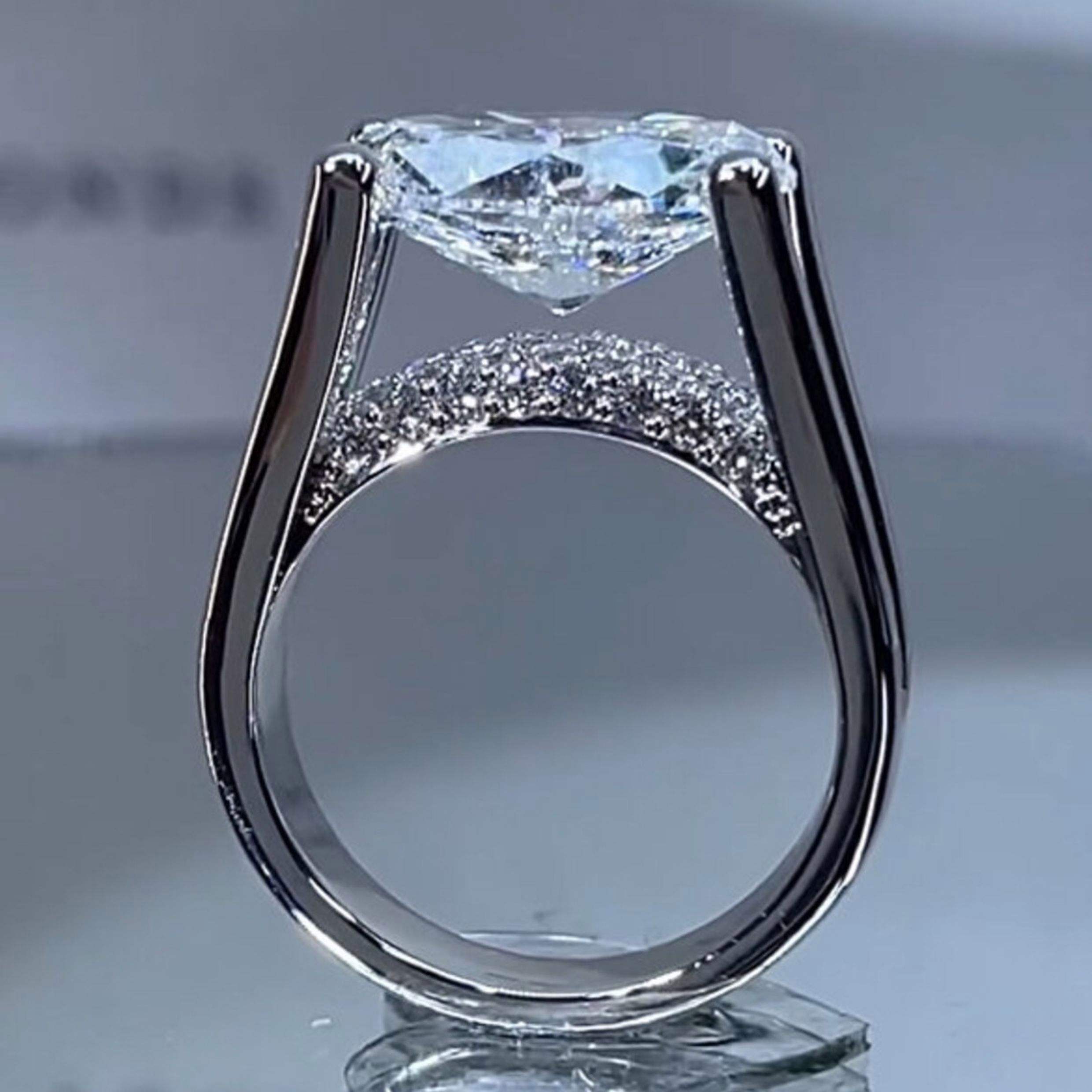 比特币送老婆钻戒(比特币送老婆钻戒可以吗)